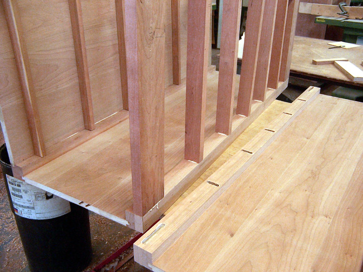 Cox Dresser