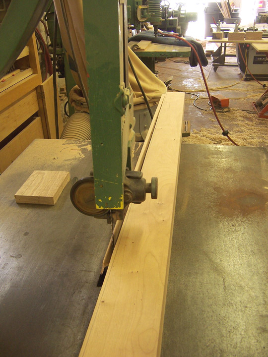 324 Contemporary Bed