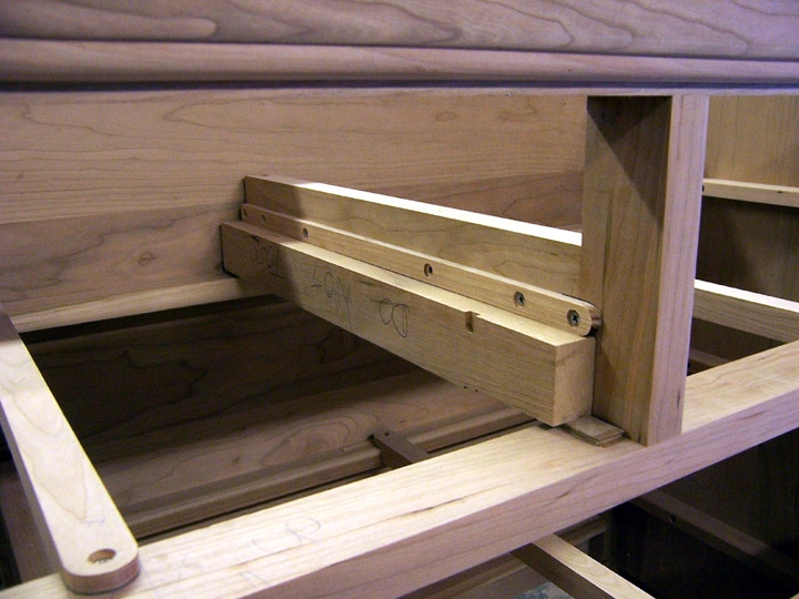 Cox Dresser