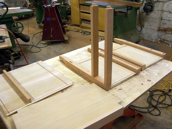 Leak Night Stands
