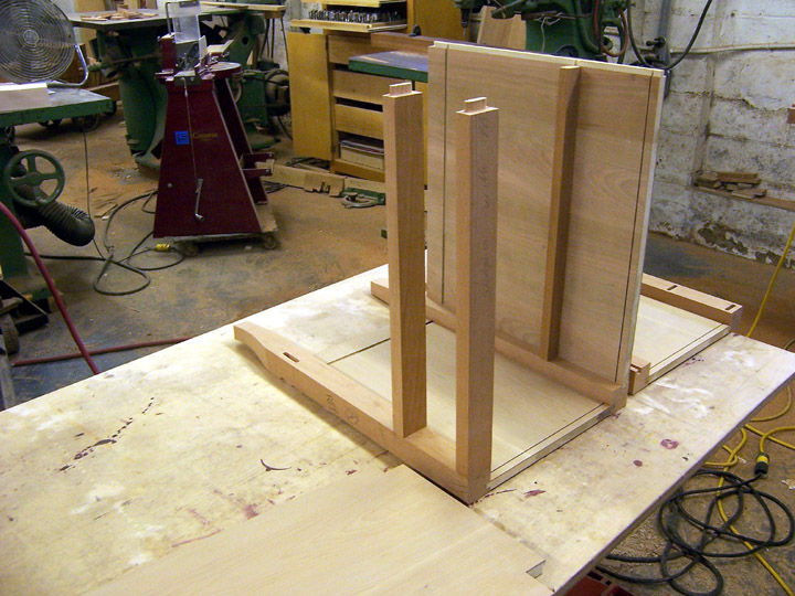 Leak Night Stands