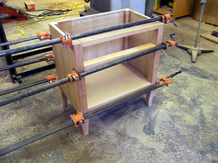 Leak Night Stands