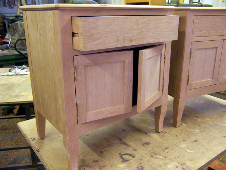 Leak Night Stands